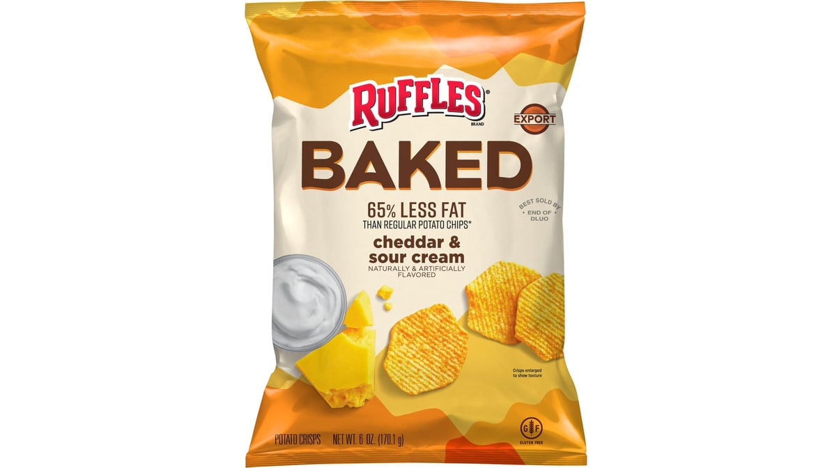 RUFFLES BAKED - CHEDDAR AND SOUR CREAM - 6oz